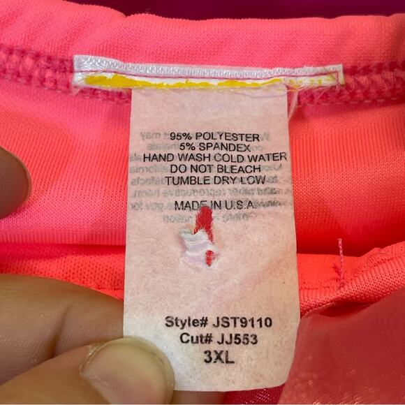 Tube Top with Sheer Bow Detail on front. Size 3XL. In excellent condition! - Picture 2 of 4